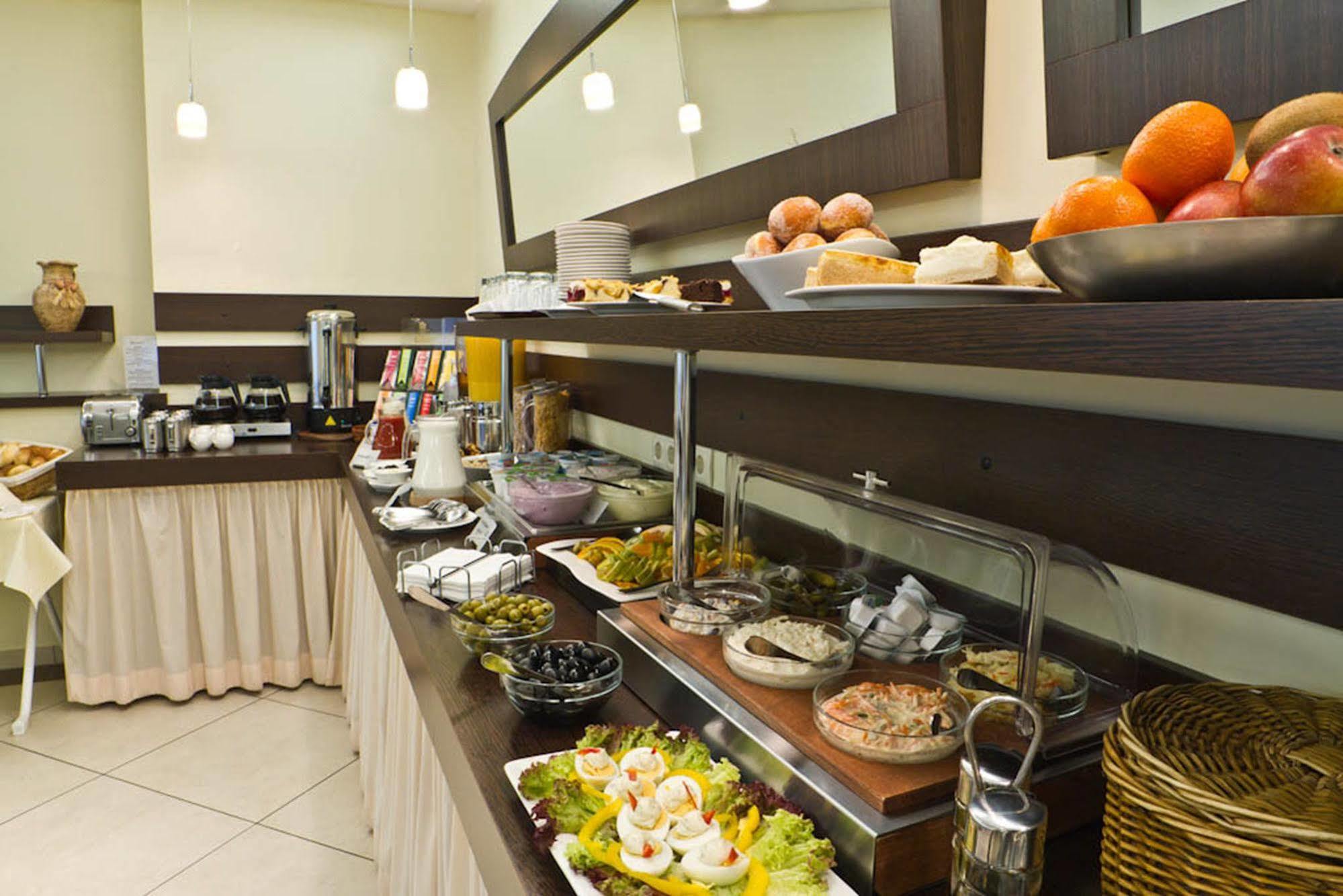 Ivbergs Hotel Messe Nord Berlin Dış mekan fotoğraf